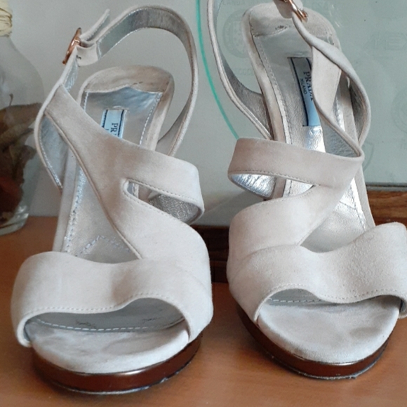 Prada Stunning Suede Strappy Heel Sandals 39 - Picture 2 of 8